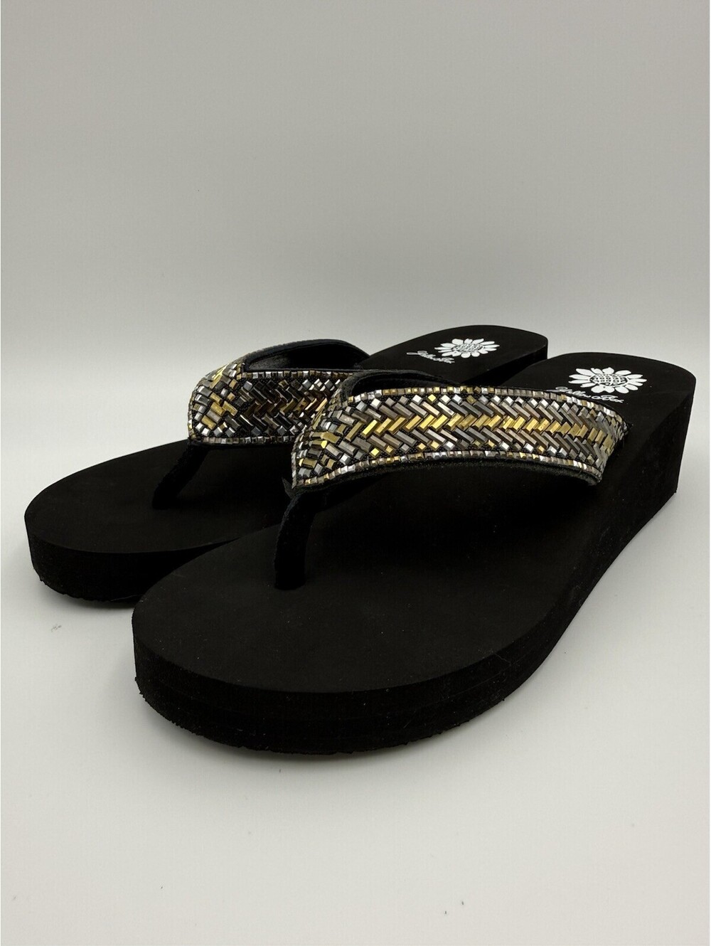 YELLOW BOX Silvyn Wedge Sandal Women’s Black Silver Gold Sz 7.5 NIB